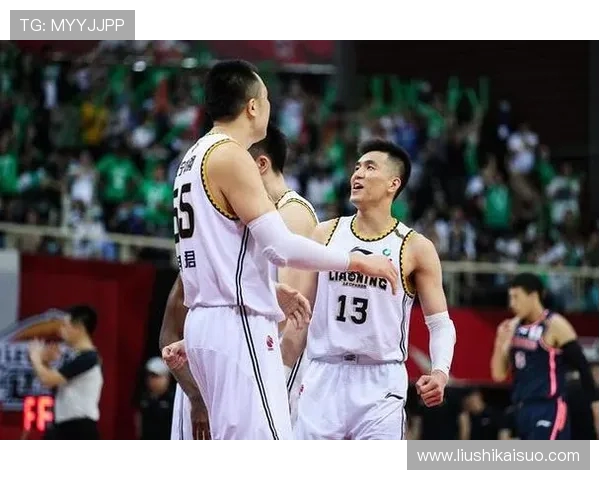 上海篮球队近期状态分析与表现评估及未来发展趋势探讨 上海篮球队近期状态分析与表现评估及未来发展趋势探讨