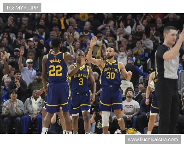 今天勇士对阵热火精彩直播全程回顾与赛后分析尽在这里